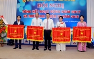  Tặng Cờ thi đua của UBND TP Đà Nẵng cho 4 tập thể xuất sắc, dẫn đầu.